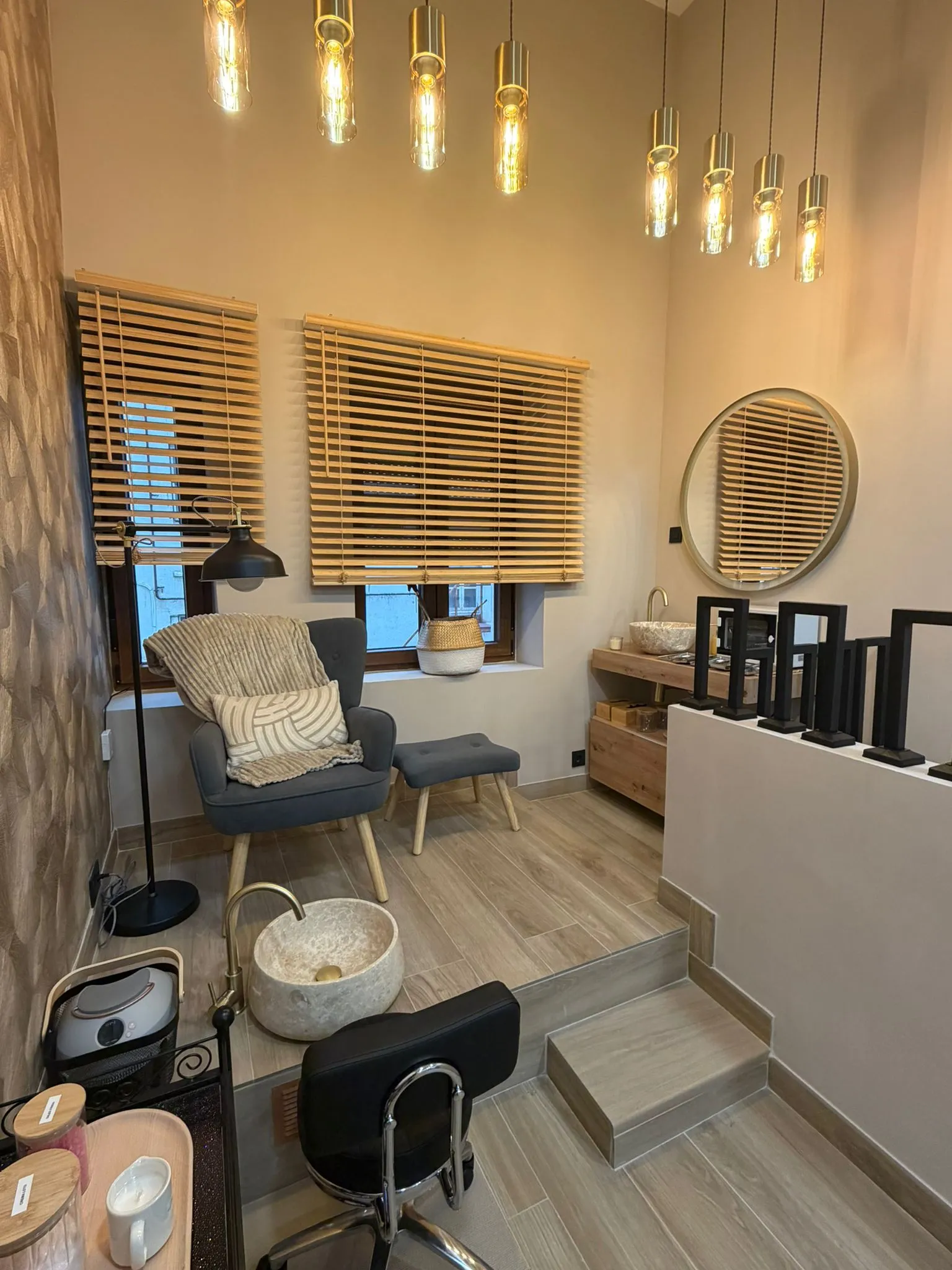 Zona de pedicura spa en Mia's Care, Retiro Madrid